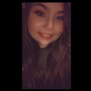 Meet your Posher, Lois